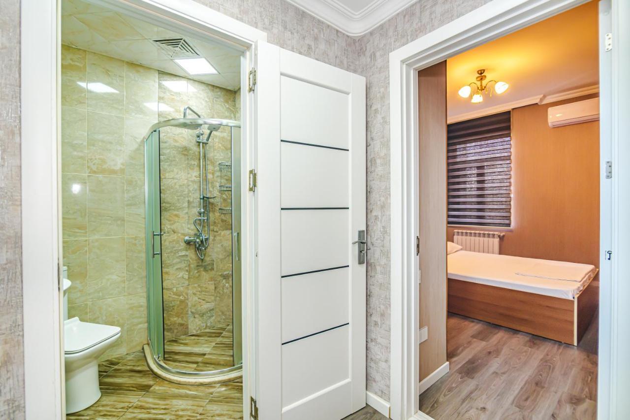 Luxury 2 Room Apartment In The Center Баку Екстер'єр фото