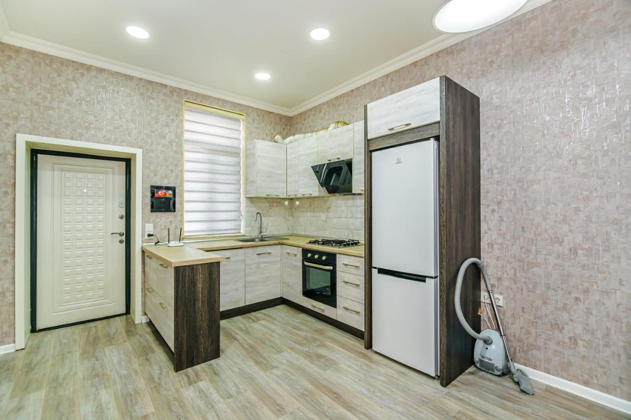 Luxury 2 Room Apartment In The Center Баку Екстер'єр фото