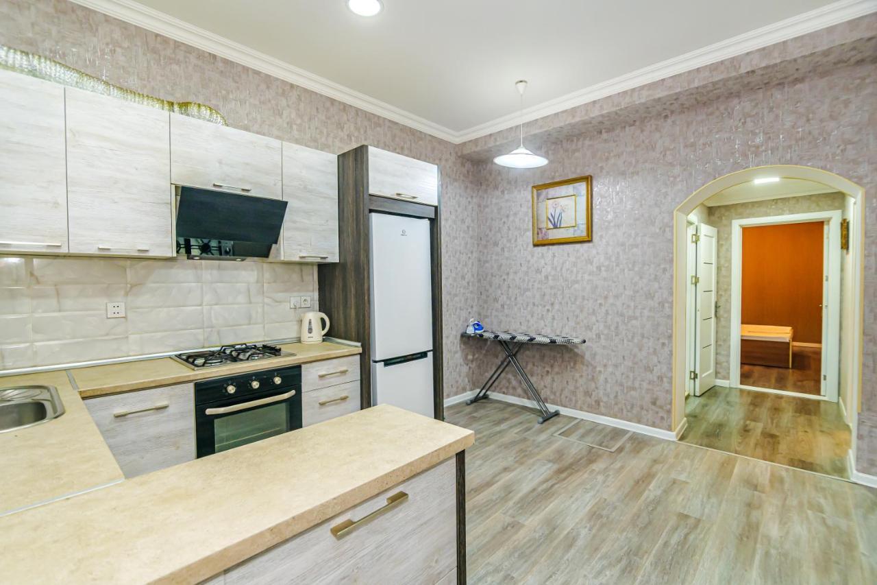 Luxury 2 Room Apartment In The Center Баку Екстер'єр фото